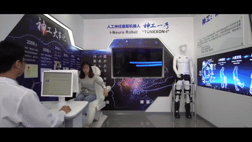 “善作善成”系列纪录片第一集:向新求质 “善作善成”系列纪录片第一集:向新求质