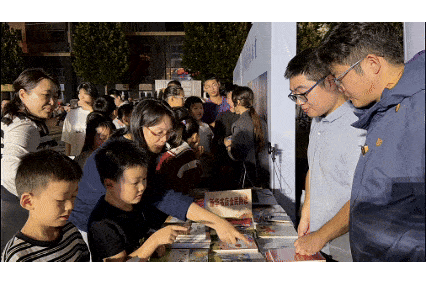联欢庆双节，共度矿博会！茉莉花开送晶彩，文化惠民暖人心
