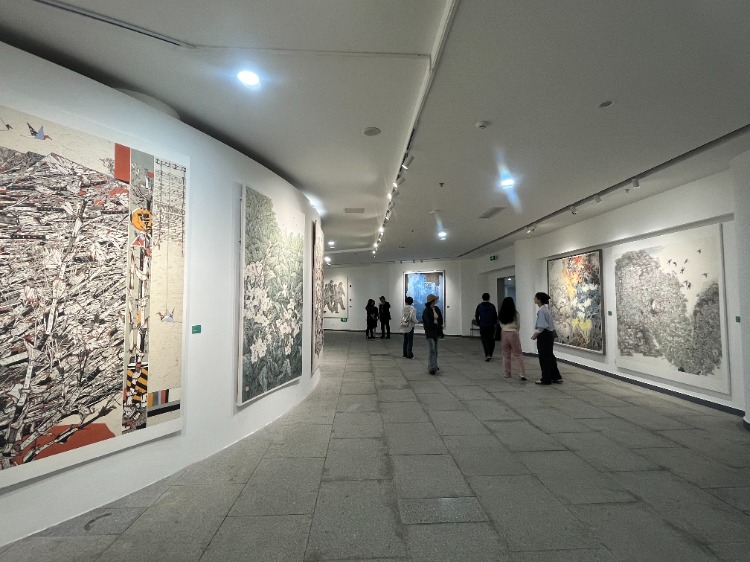 画家笔下的西部风貌是什么样？这场中国画、油画作品展告诉你→