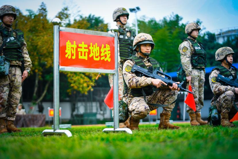 重庆武警：春分大练兵勤训轮换激战正酣