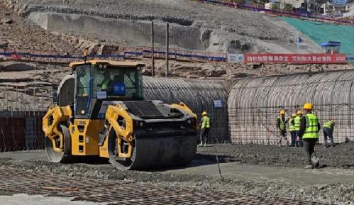 重庆市跳蹬水库大坝主体施工进入快车道