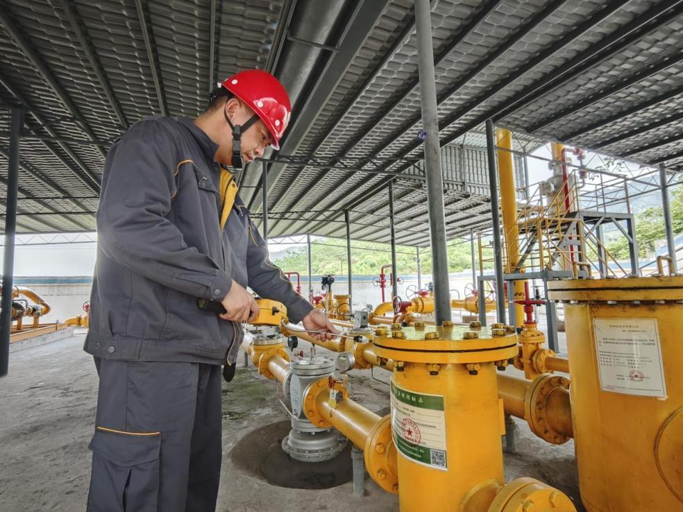 重庆燃气“红岩燃小兵”长假“不打烊”保障居民用气无忧