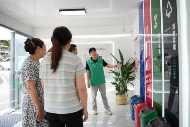 全国城市生活垃圾分类工作现场会上，重庆这套数字化系统成焦点