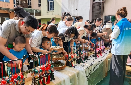 美好教育看得见｜重庆校园庆“六一”：以多元活动作答新时代“教育三问”