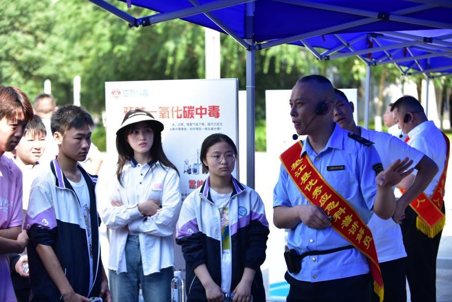 水陆空应急救援“黑科技”亮相重庆垫江全民安全开放日