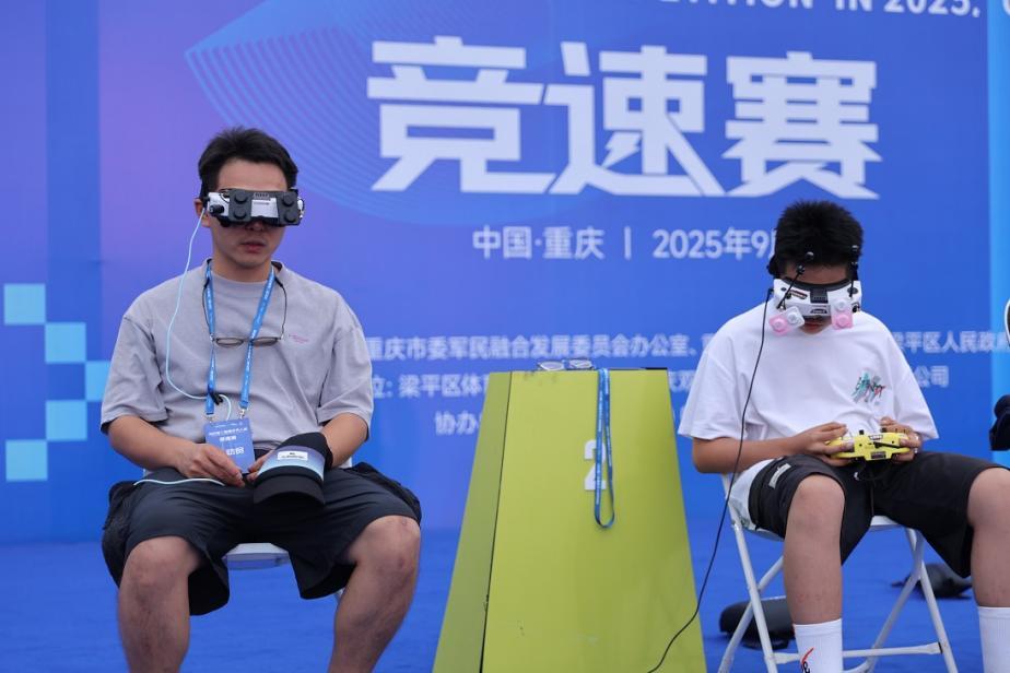 130名全球顶尖飞手在渝展开“空中F1”极速对决