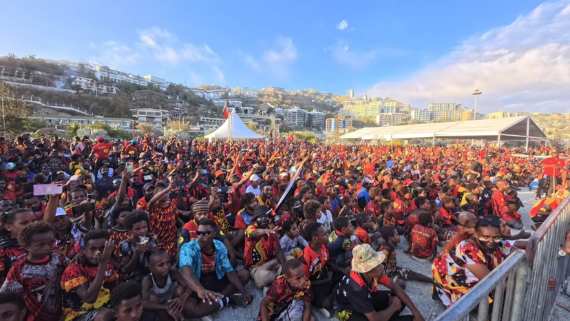 深圳艺术团亮相巴新庆祝独立50周年庆典演出 深圳艺术团亮相巴新庆祝独立50周年庆典演出