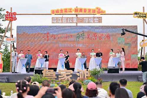 成都温江秋季“村糖会”启幕