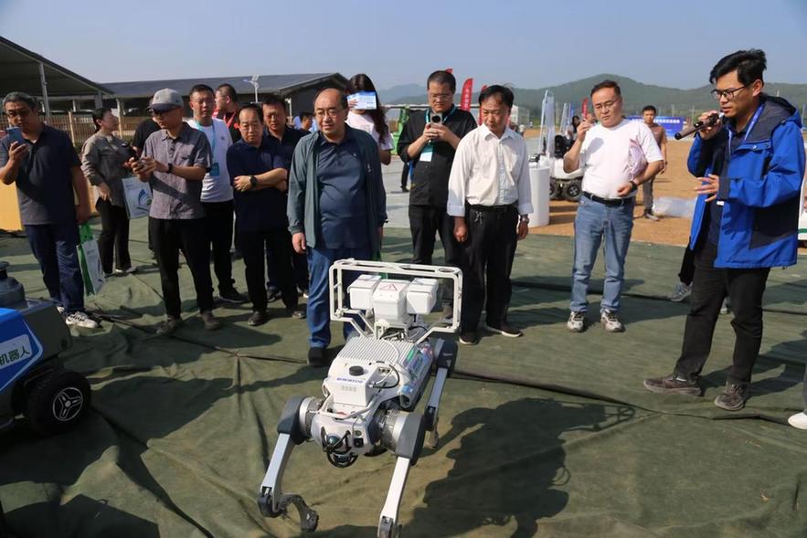 北京智能农机装备观摩交流活动成功举办