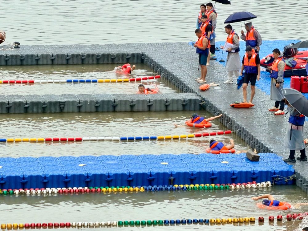 192名救援高手长江搏浪，他们背后的战绩更“硬核”：14年救助2175人