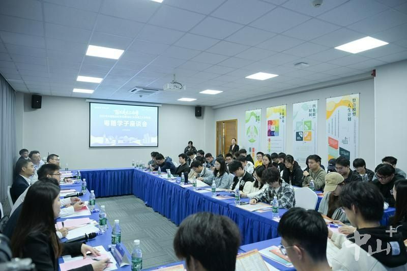 现场收取简历近万份，超千名学子达成就业意向！“百万英才汇南粤”N城联动秋季招聘辽宁专场圆满收官