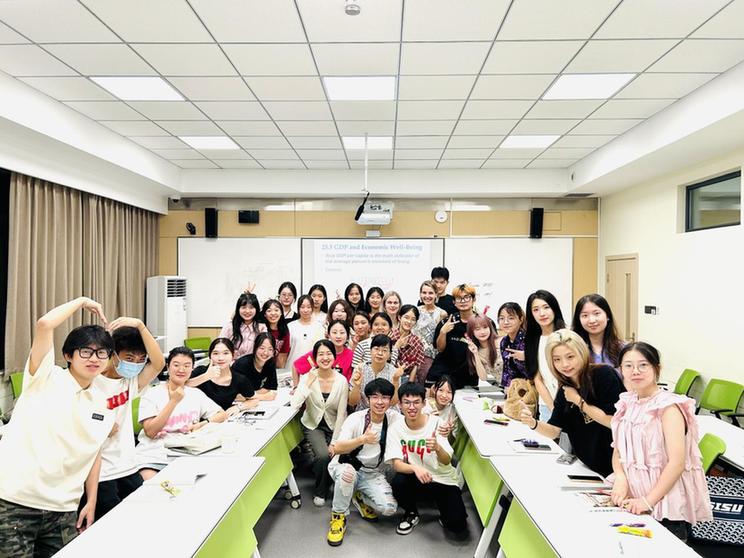 从追随到引领 四川外国语大学国际经济与贸易专业国家一流专业成长记录