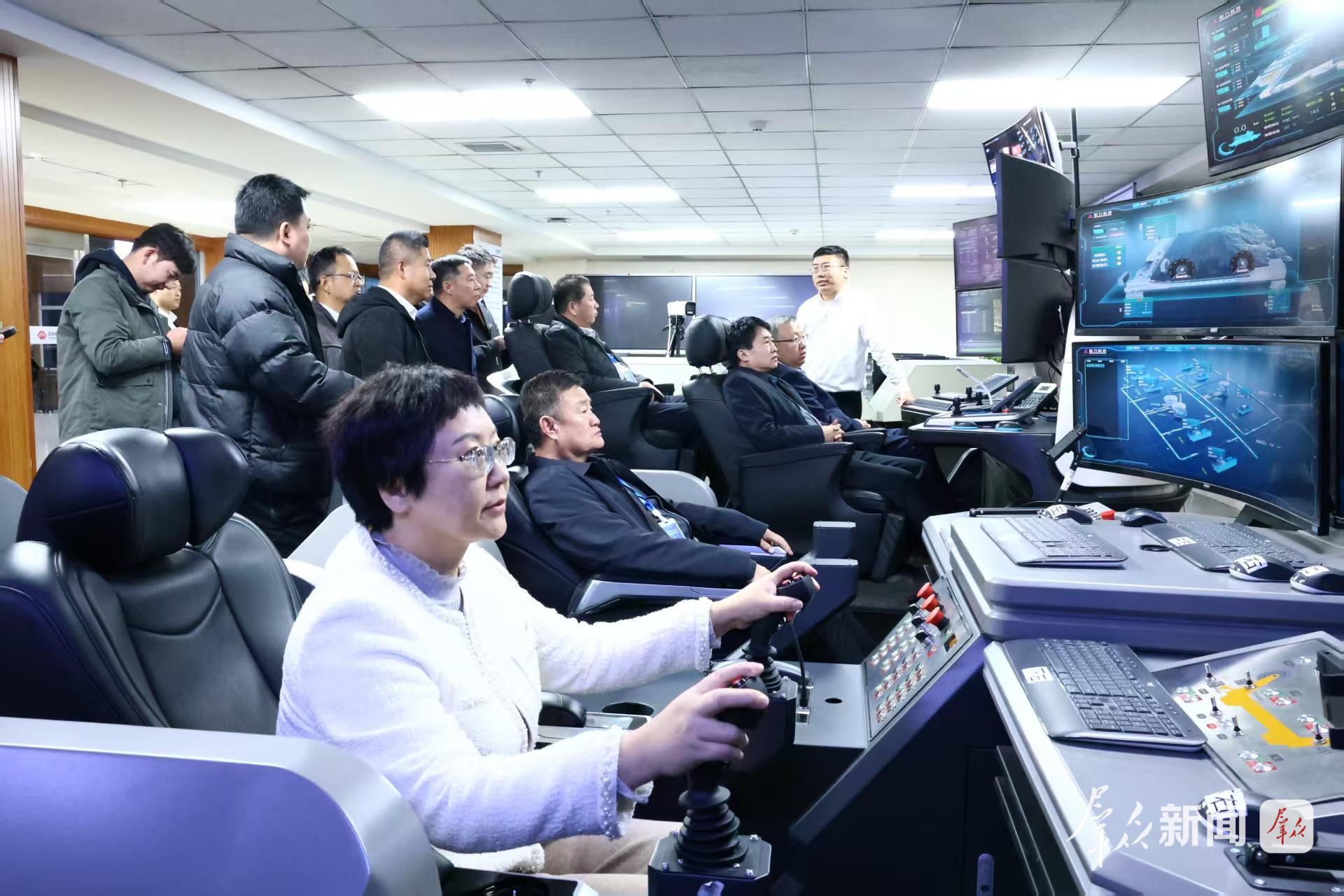 井下“无人” 矿上无忧——探访神东煤炭集团“指尖采煤”技术