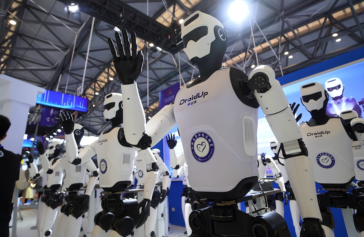 科创硬实力 激活产业“向新力”——郑州以科技创新推动产业创新 科创硬实力 激活产业“向新力”——郑州以科技创新推动产业创新