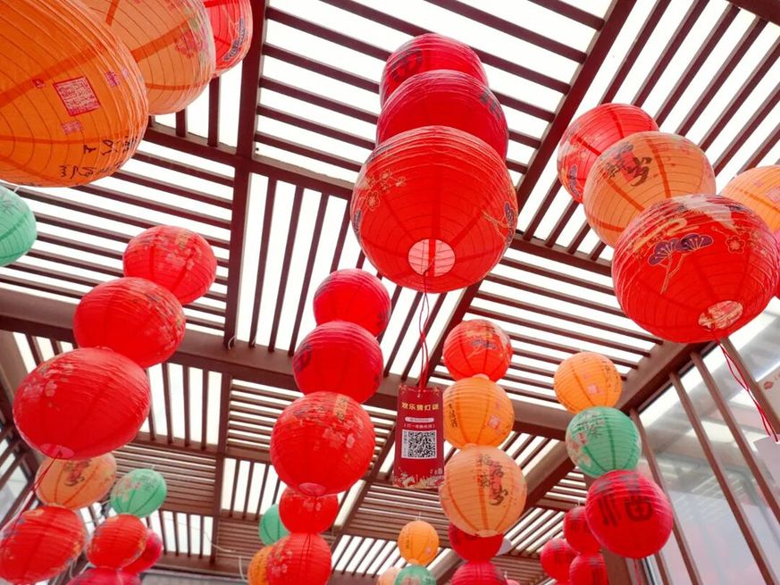 我在北岸过大年 | 江苏南京江北新区长芦方巷闹元宵：“走北”民俗焕新彩，万家灯火共团圆