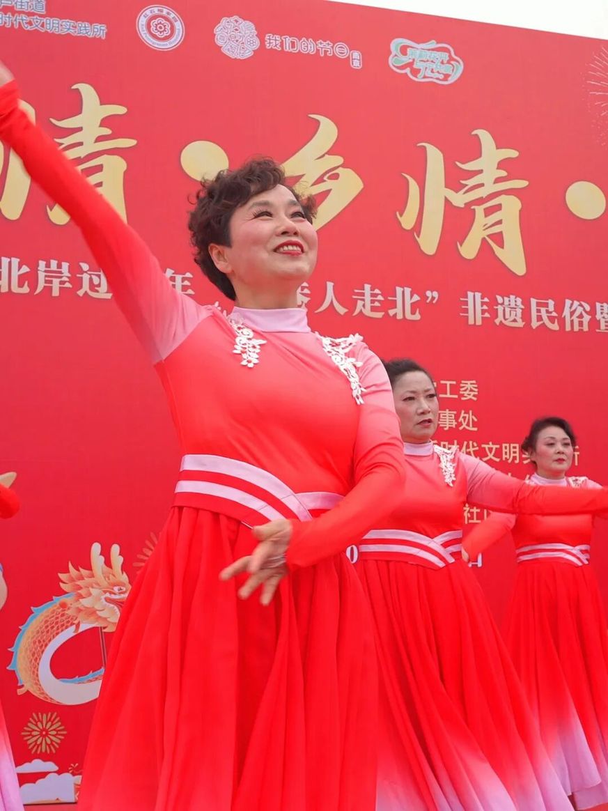 我在北岸过大年 | 江苏南京江北新区长芦方巷闹元宵：“走北”民俗焕新彩，万家灯火共团圆