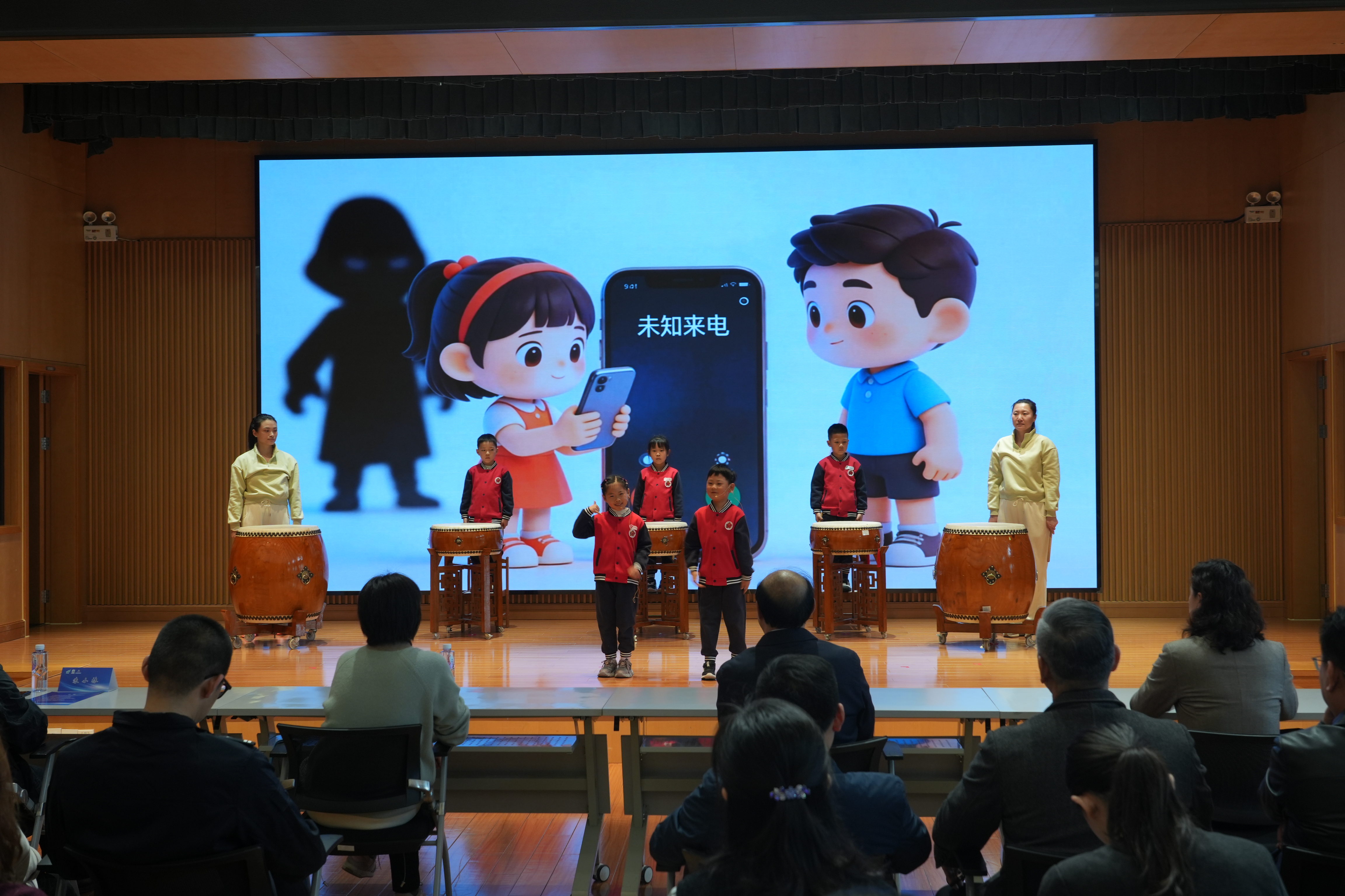 e路清朗护童行!“清朗浦江·2026”网络生态治理旬行动 普陀区未成年人网络保护主题日活动举行 e路清朗护童行!“清朗浦江·2026”网络生态治理旬行动 普陀区未成年人网络保护主题日活动举行