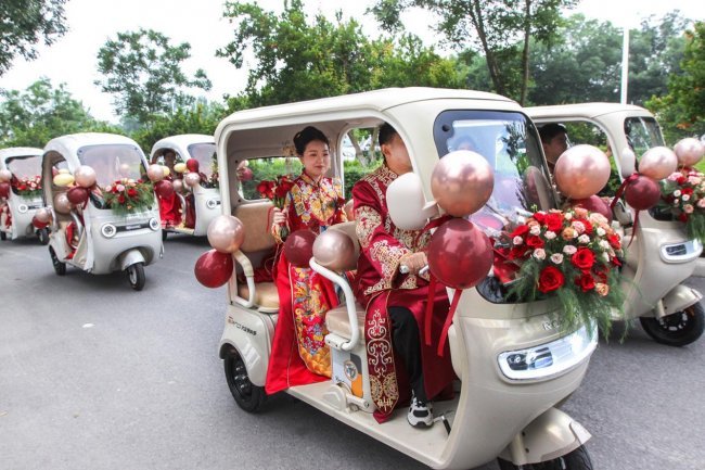 河南博爱：竹浪岛上倡新风 第二届集体婚礼浪漫举行