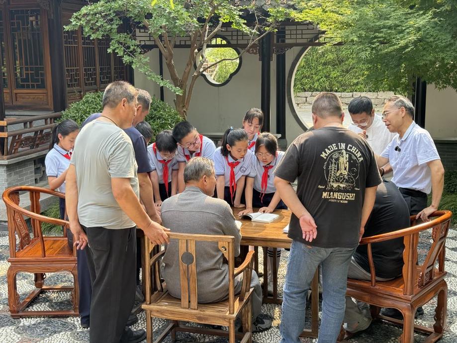 扬州邗江区：诗渡寻文脉 读城润童心