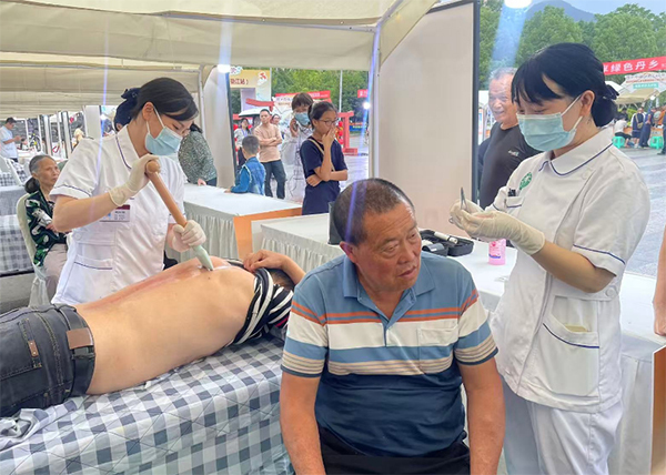 百市千县渝见岐黄 中医药惠民集市亮相重庆垫江