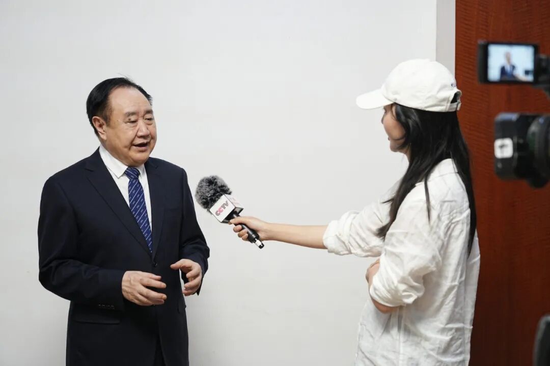 樊代明院士领衔,17位国家级“肿瘤大咖”齐聚青大附院——把“国家队”诊疗,送到高原百姓家门口 - 今日头条 樊代明院士领衔,17位国家级“肿瘤大咖”齐聚青大附院——把“国家队”诊疗,送到高原百姓家门口 - 今日头条