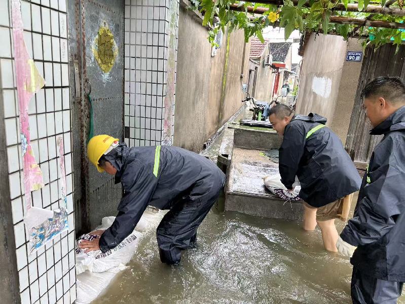 江苏阳澄湖镇：风雨同舟 众志成城