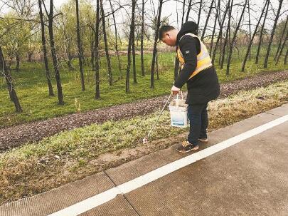 安徽省马鞍山市郑蒲港新区保绿员：用心守护长江生态