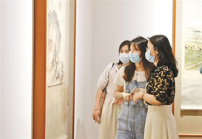 何香凝美术馆携手北京画院 深圳联展百件书画精品