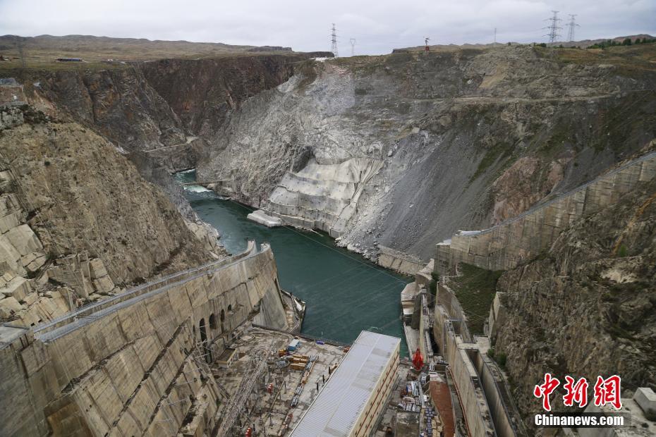 探访青海龙羊峡水电站