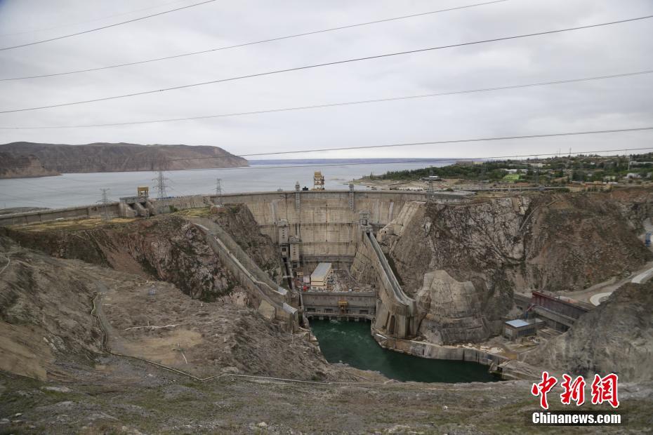 探访青海龙羊峡水电站