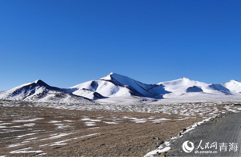 长江源头雪域间 生生不息万条河