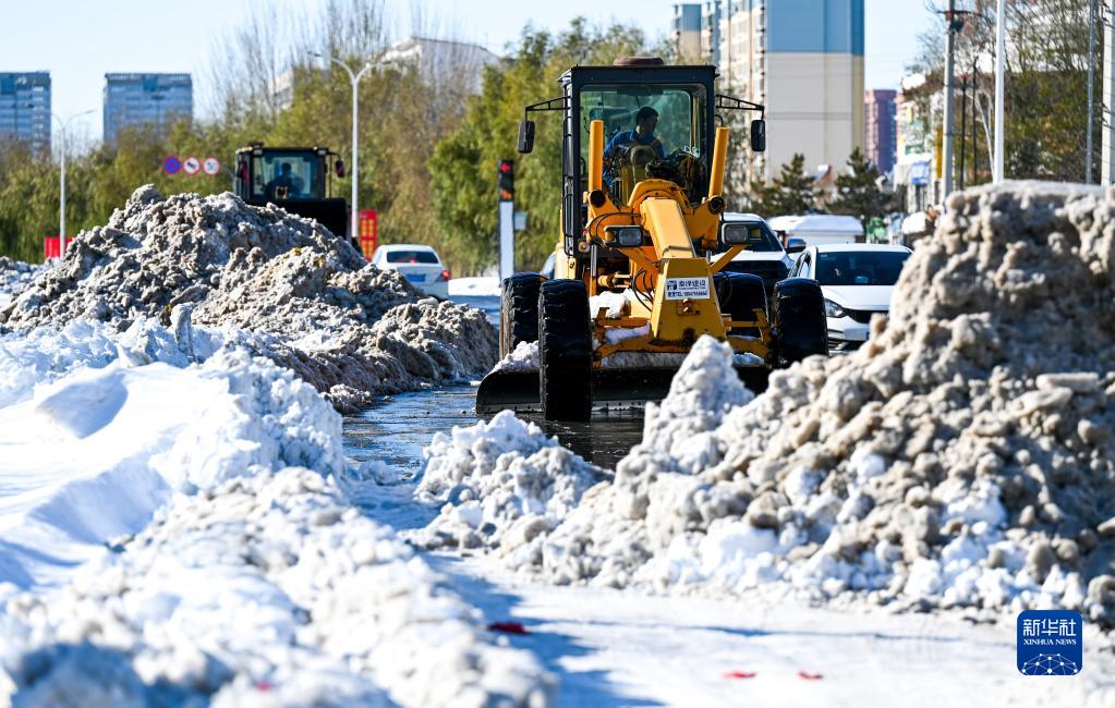 内蒙古通辽市全力抗击雪灾