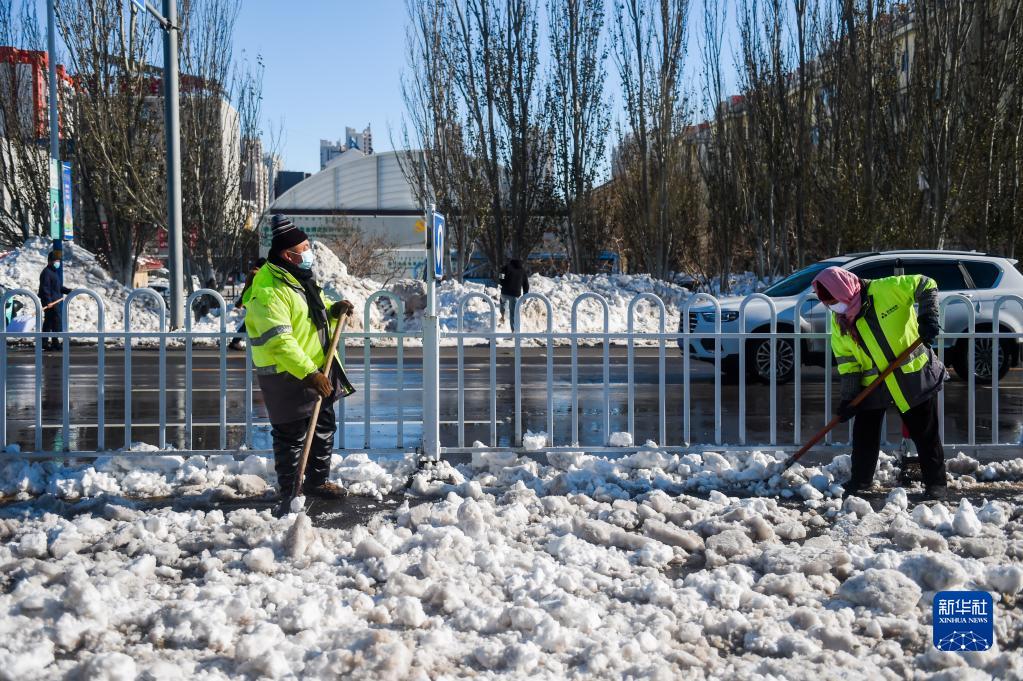 内蒙古通辽市全力抗击雪灾