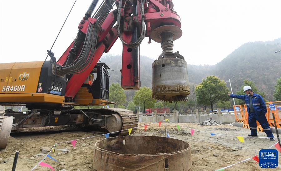 湖北：西十高铁开工建设