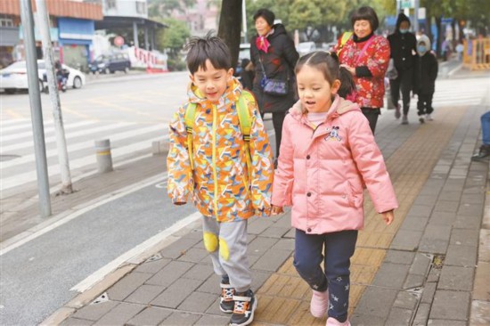 寒潮携风带雨 深圳冬意渐浓