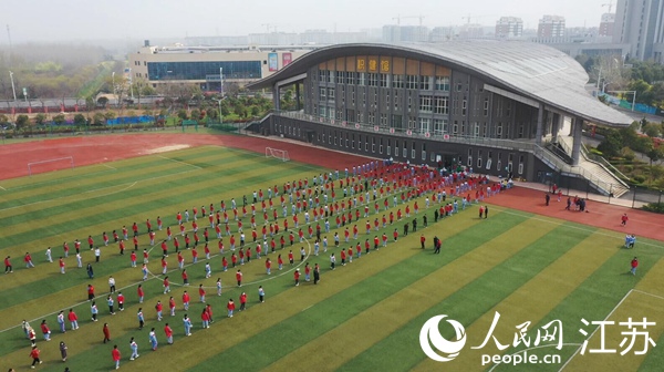 江苏盱眙：不停工不停学 2天内完成全员核酸检测