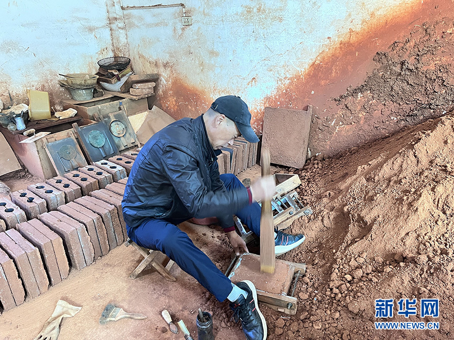 古法匠心 “复活”古铜镜