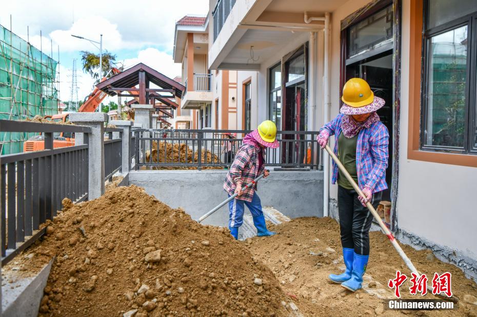 海南保亭加快推进热带雨林国家公园生态搬迁工作