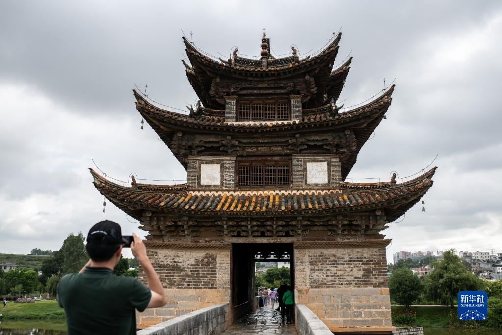 云南建水迎来夏日旅游季