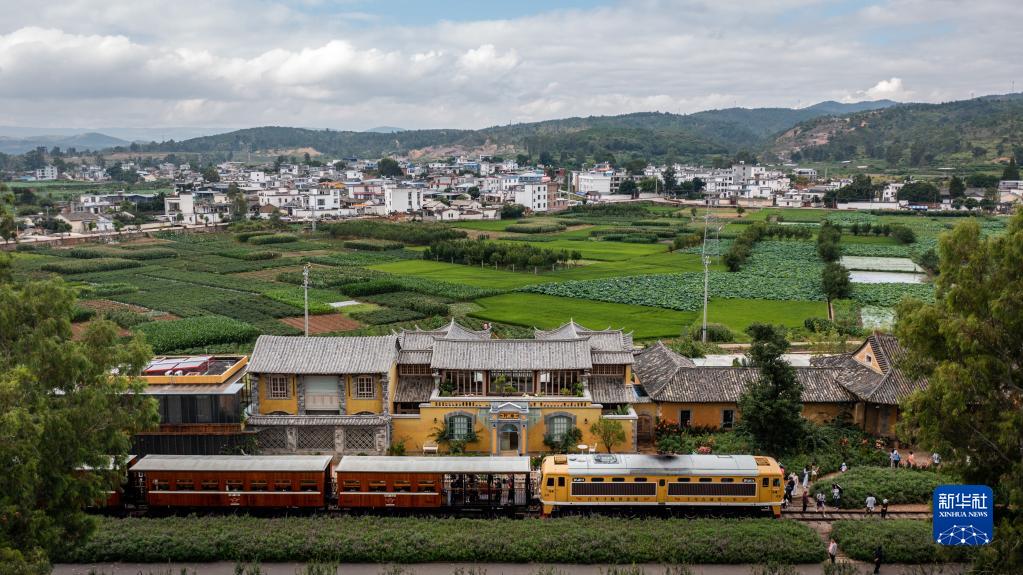 云南建水迎来夏日旅游季