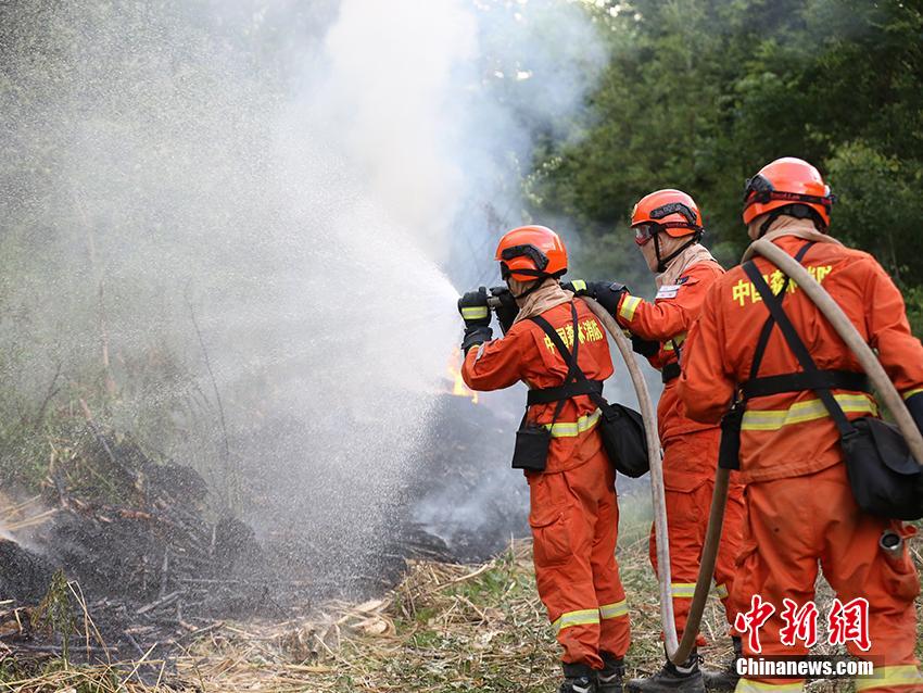 吉林森林消防开展森林灭火综合演练