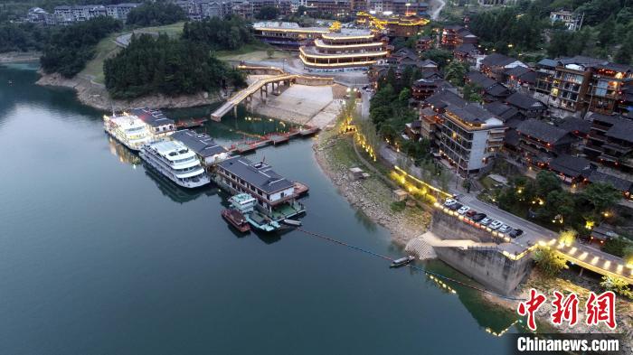 重庆乌江画廊酉阳段夜游首航