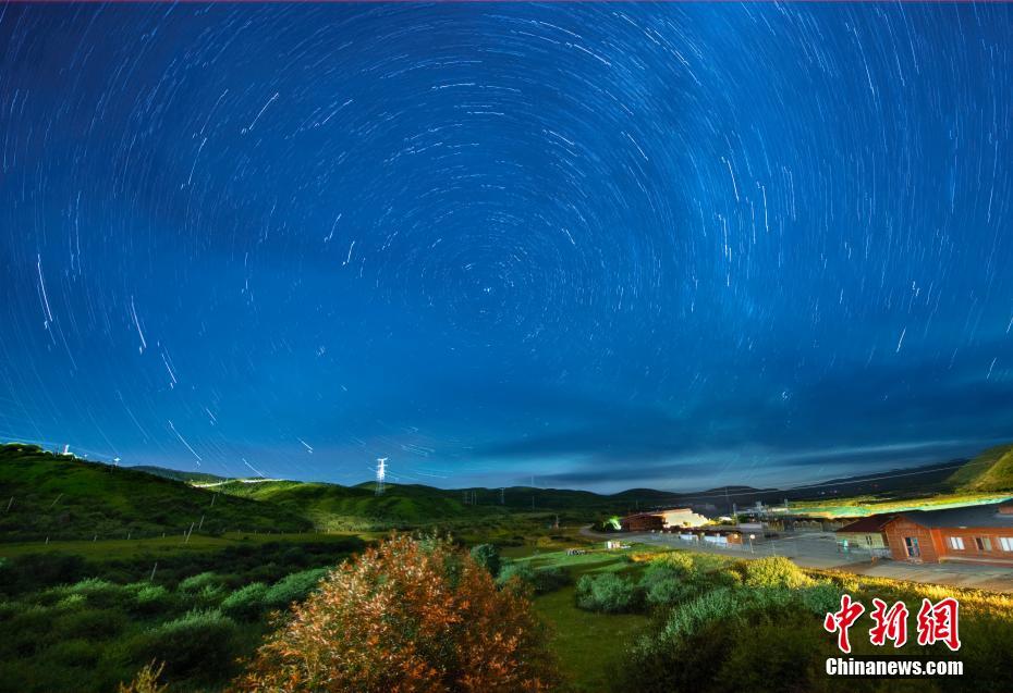 四川红原：俄么塘花海景区璀璨星空