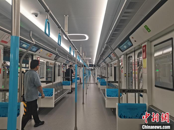 中国首条“双流制”铁路通车在即