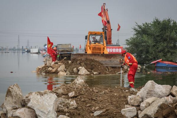 辽宁绕阳河溃口封堵完成合龙