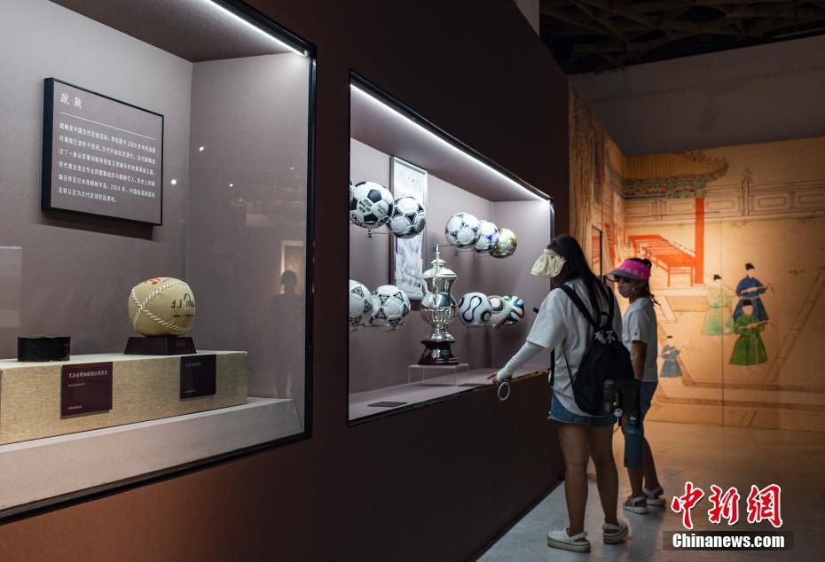 “鸟巢”举办“双奥之路中华体育文化展”