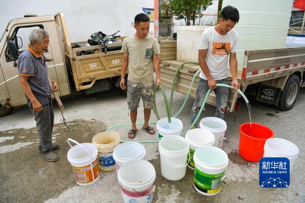 想方设法保障受灾地区生产生活——贵州抗旱一线见闻