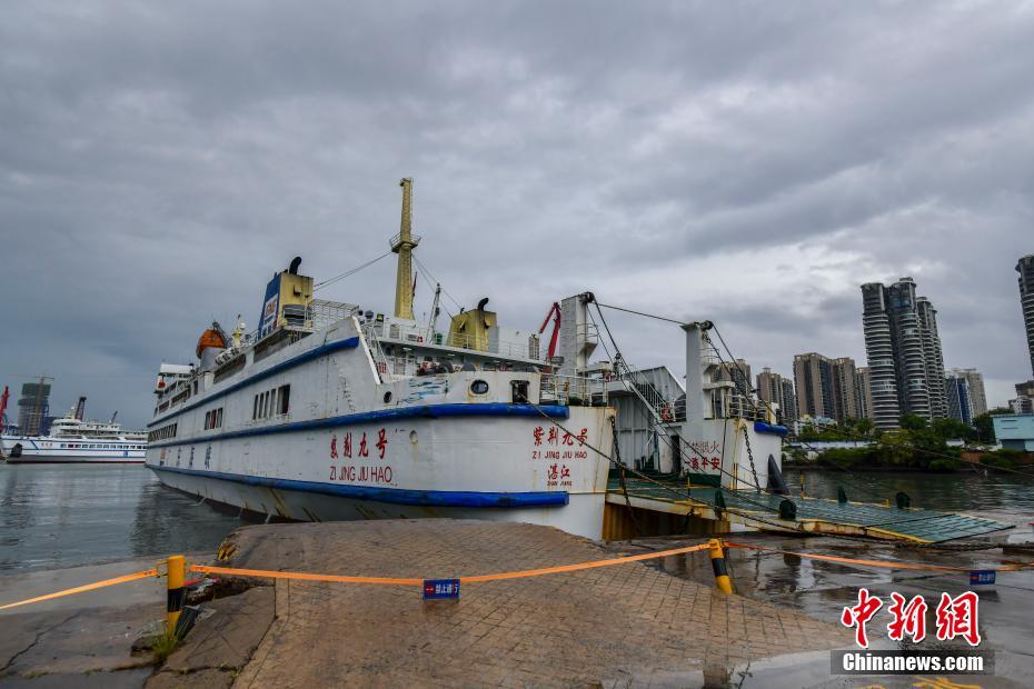 防范超强台风“奥鹿” 海南渔船全部回港避风