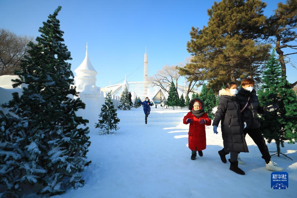 新华全媒+｜冰雪经济带动辽宁冬季旅游复苏