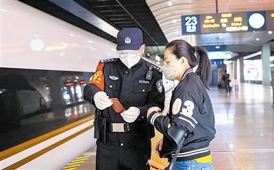 老乘警窦海祥：守护列车安全，是我一生责任